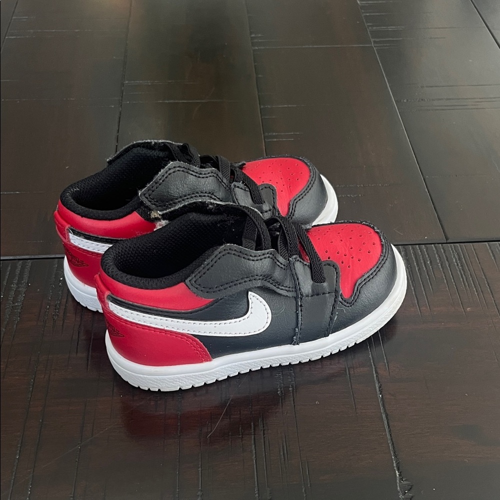Jordan Kids Black and Red Sneakers